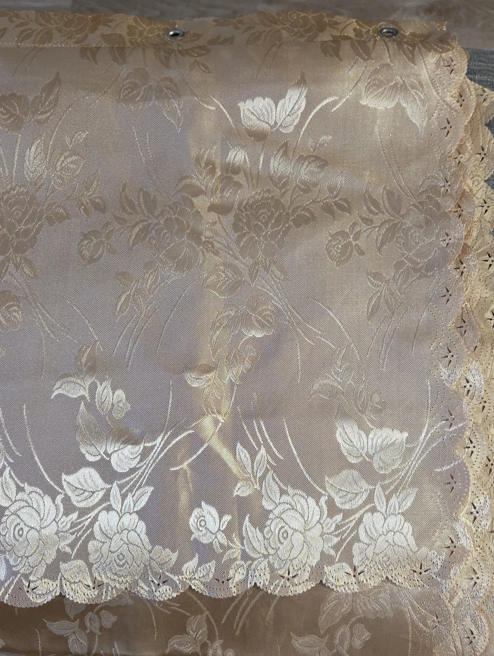 Floral Jacquard Scalloped Edge Shower Curtain